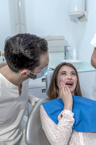 Best Tooth Infection Emergency Dentist  in Claymont, DE